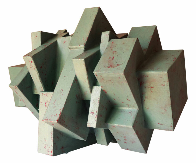 IDOLE 15 | cardboard, plaster, acrylic and glaze | 60 x 66 x 70 cm | 2022